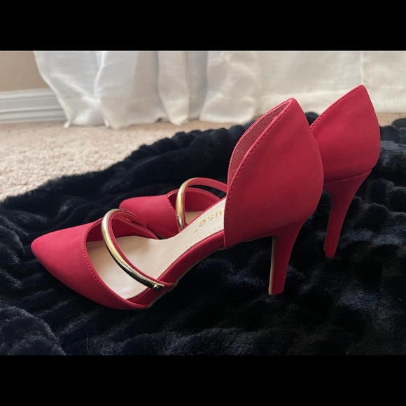 Red Dollhouse pointy heels; like new - Picture 1 of 6